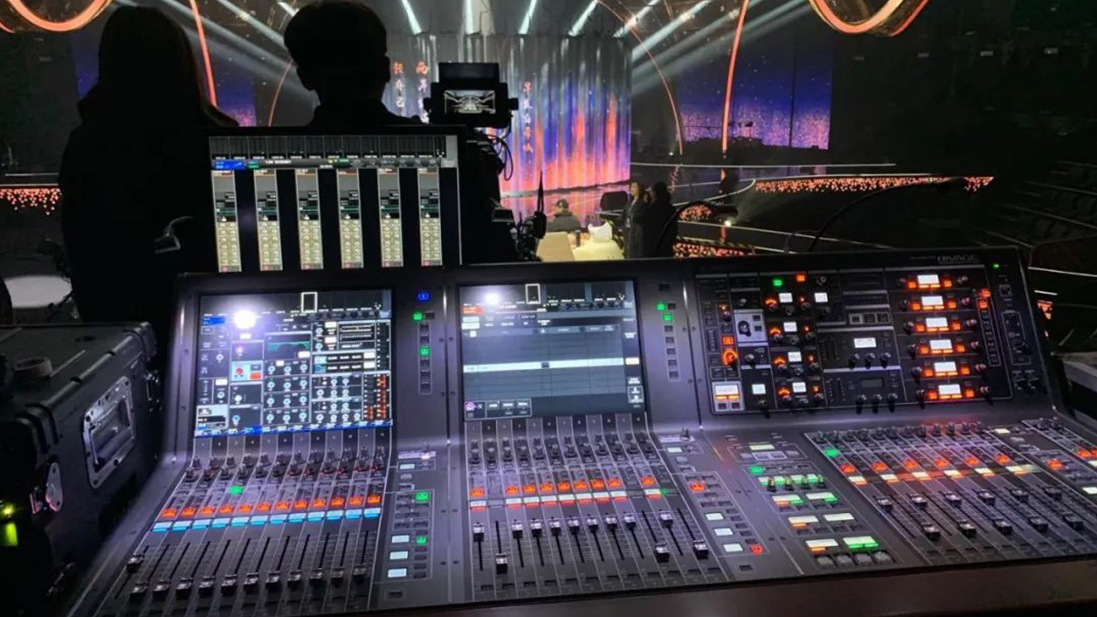 《經(jīng)典詠流傳》第三季調(diào)音臺