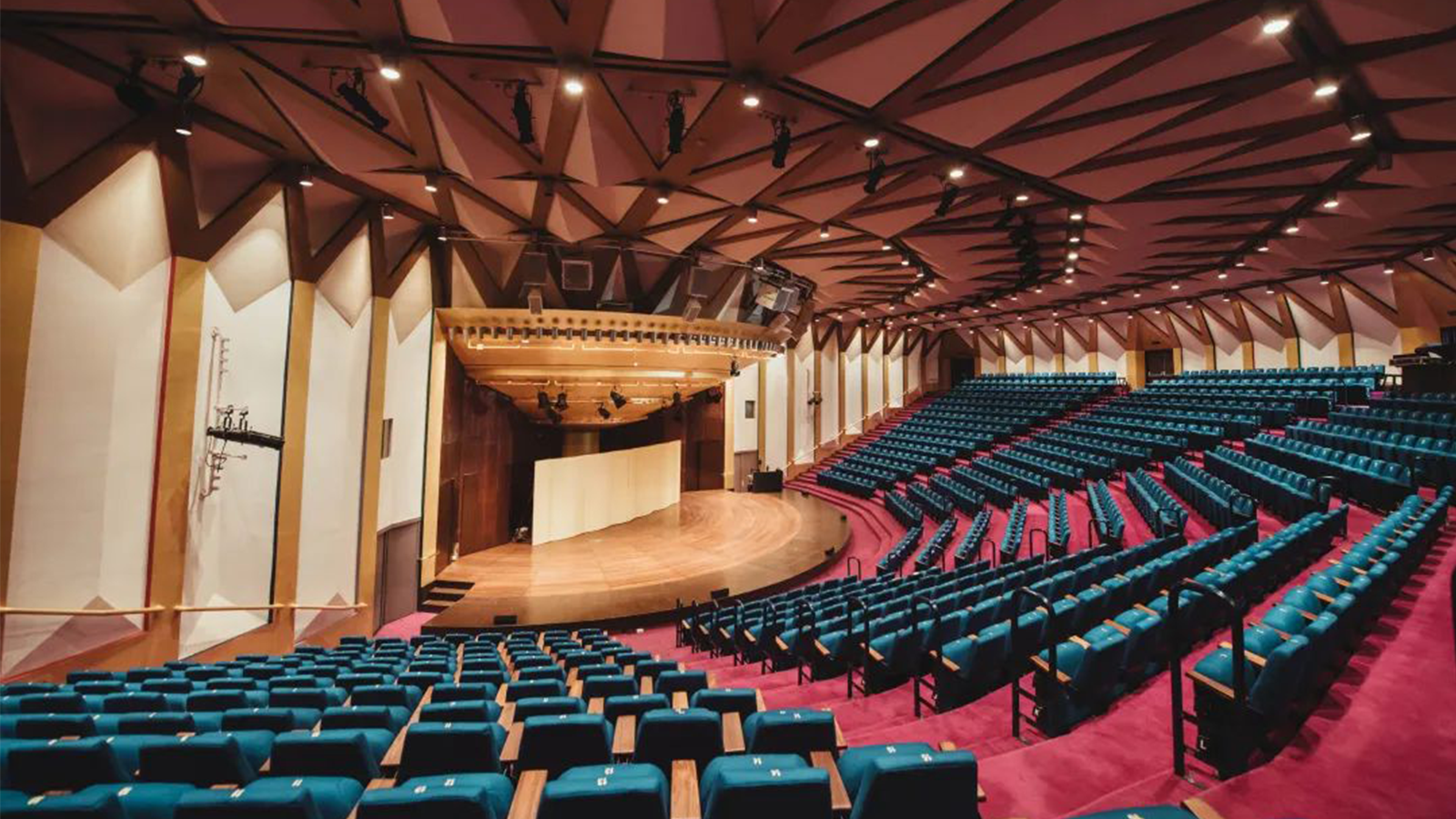 孟買國家表演藝術(shù)中心